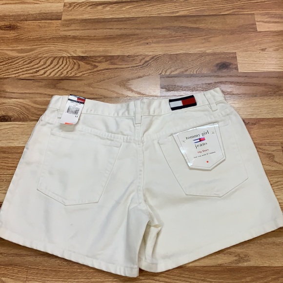 Tommy Hilfiger short size 11 - Picture 2 of 16